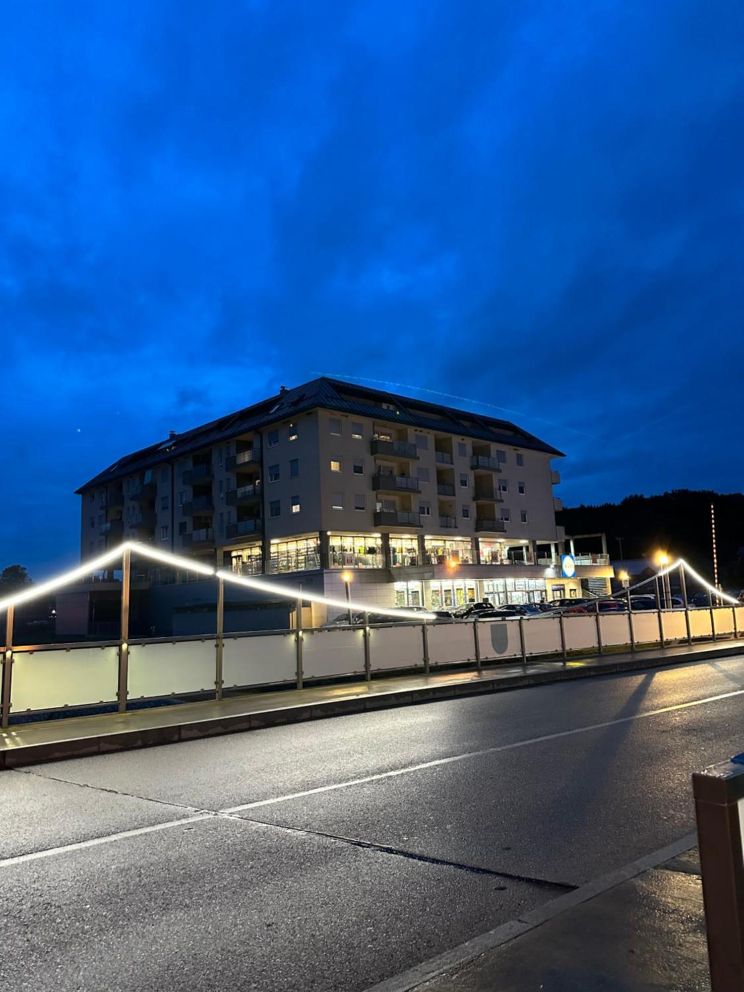 Apartman Eva, Moderan Stan U Srcu Zagorja 克拉皮纳 外观 照片